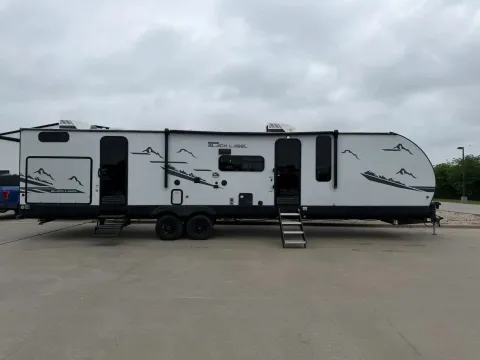 Photos of 2023 Forest River Cherokee 324TSBL for sale in Sulphur Springs, TX at Liberty Trail RV - Sulphur Springs