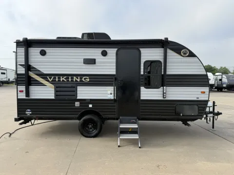 Photos of 2022 Forest River Viking 17FQS for sale in Sulphur Springs, TX at Liberty Trail RV - Sulphur Springs