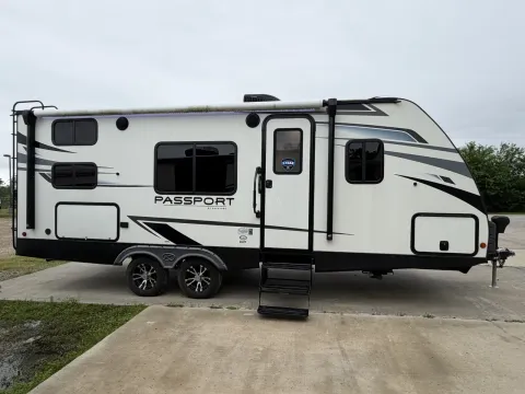 Photos of 2021 Keystone Passport 219BH for sale in Sulphur Springs, TX at Liberty Trail RV - Sulphur Springs