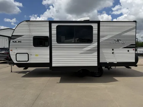 More photos of 2025 Jayco Jay Flight Slx 200MKS at Liberty Trail RV - Sulphur Springs, TX