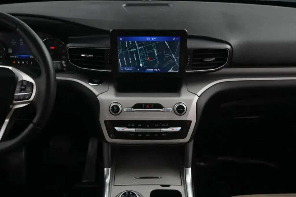 2022 Ford Explorer XLT - Photo 33