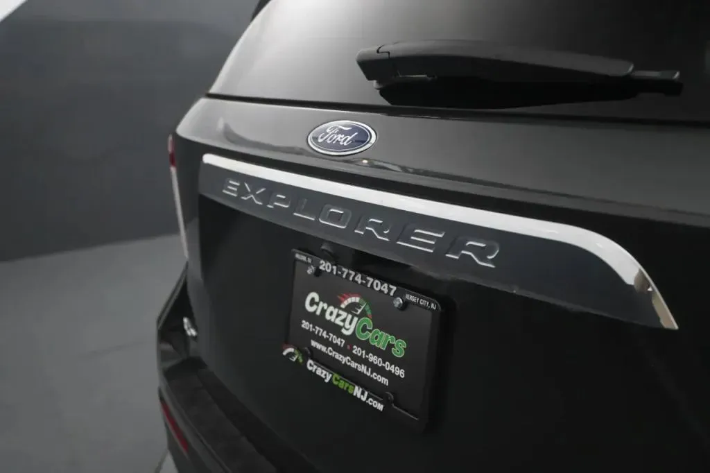 2022 Ford Explorer XLT - Photo 16