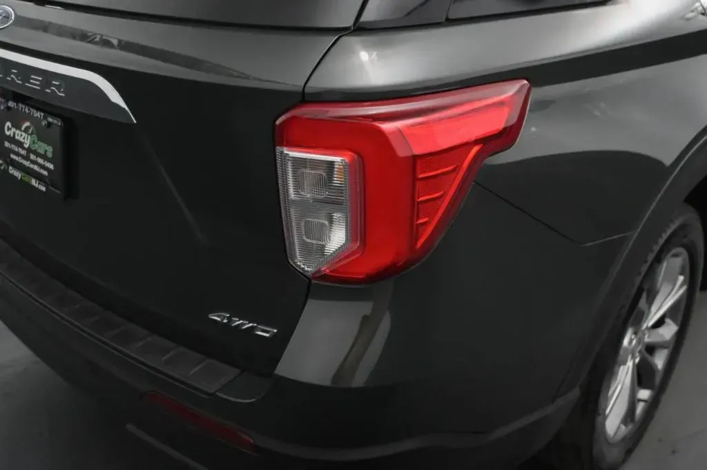 2022 Ford Explorer XLT - Photo 17