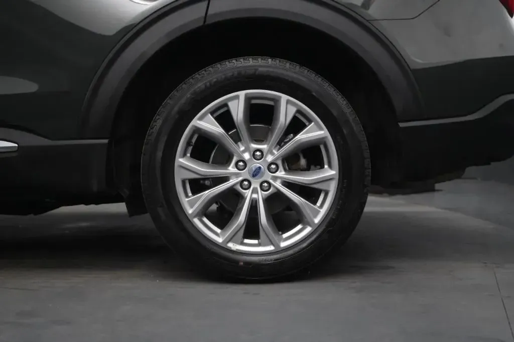 2022 Ford Explorer XLT - Photo 14