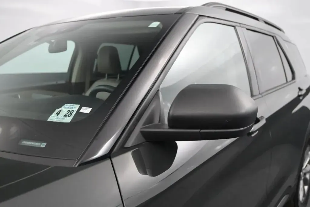 2022 Ford Explorer XLT - Photo 10