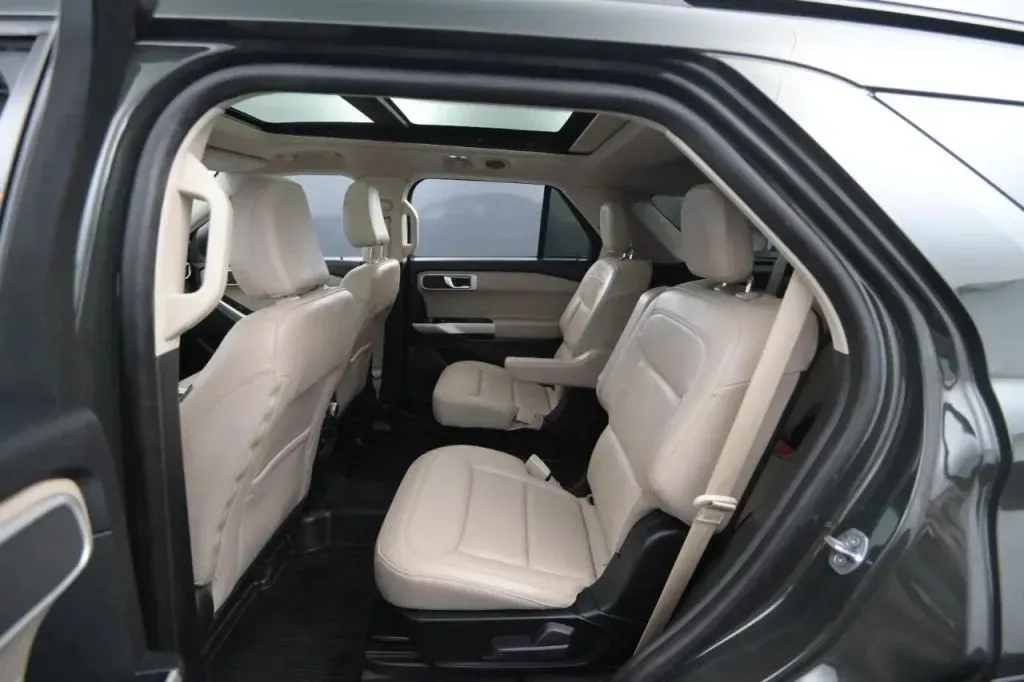 2022 Ford Explorer XLT - Photo 44