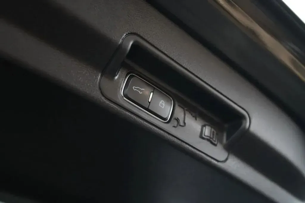 2022 Ford Explorer XLT - Photo 49