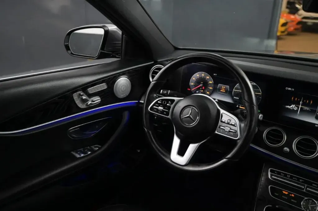 2020 Mercedes-Benz E-Class E350 - Photo 25