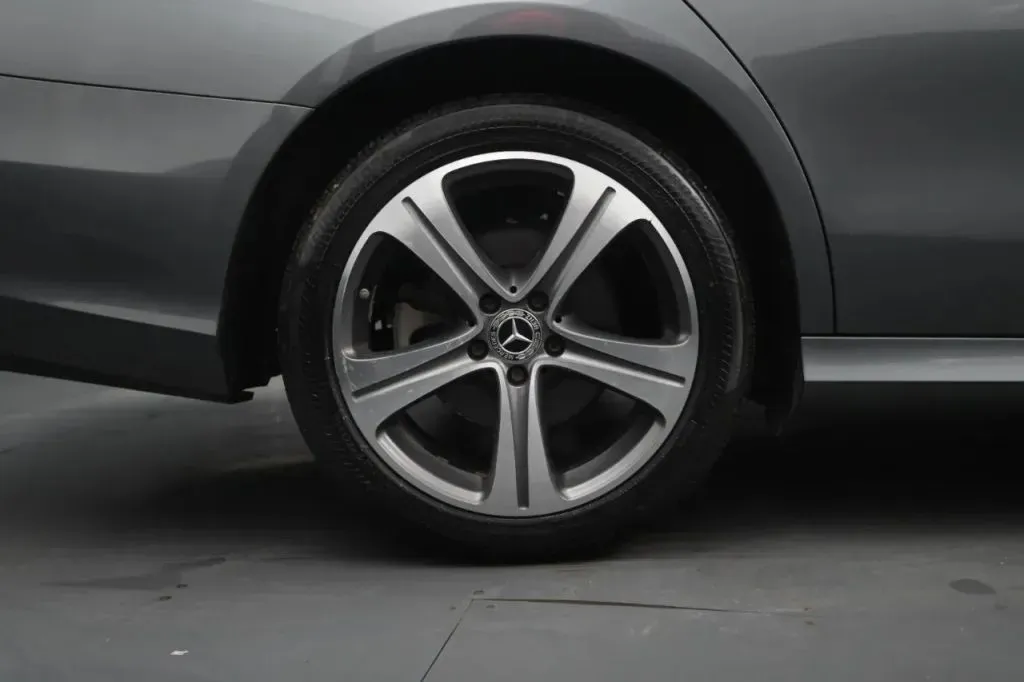 2020 Mercedes-Benz E-Class E350 - Photo 19