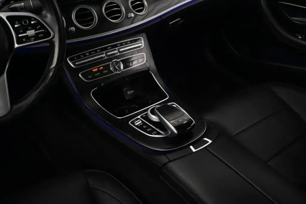 2020 Mercedes-Benz E-Class E350 - Photo 26