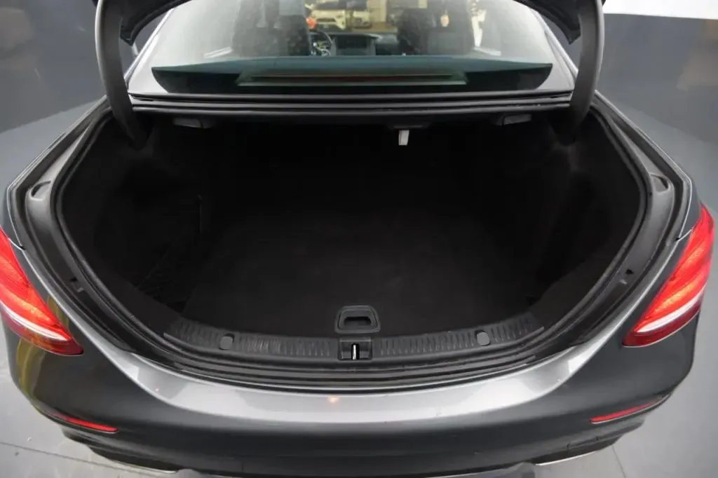 2020 Mercedes-Benz E-Class E350 - Photo 50