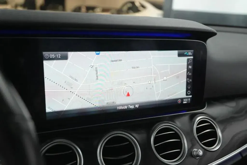 2020 Mercedes-Benz E-Class E350 - Photo 33