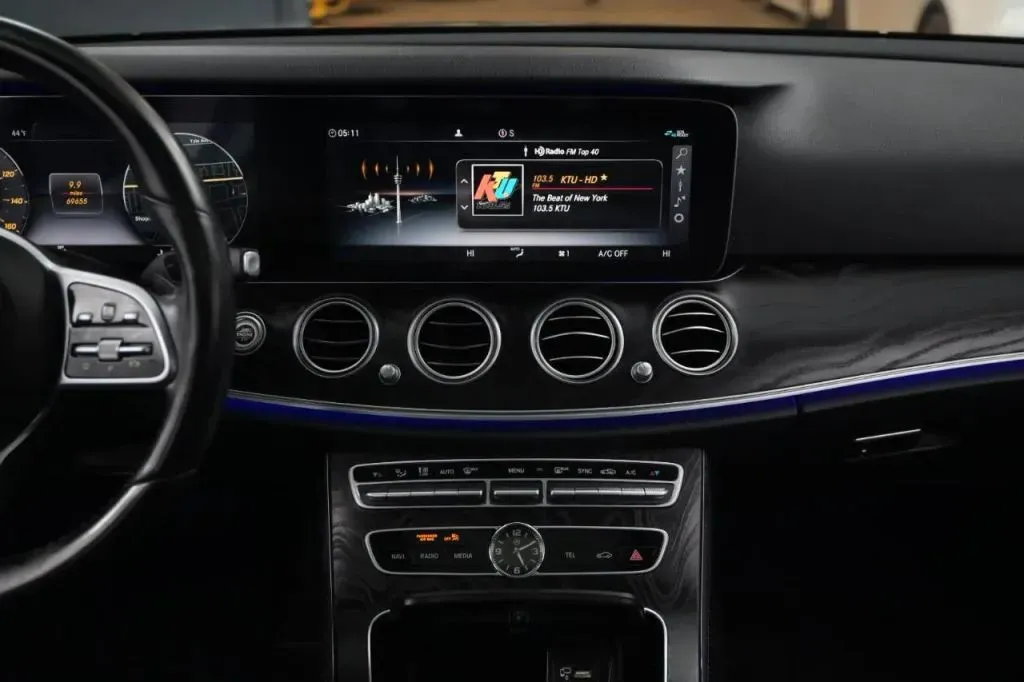 2020 Mercedes-Benz E-Class E350 - Photo 23