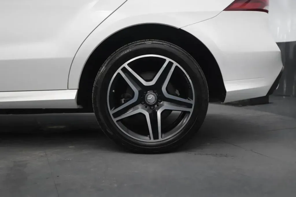 Mercedes-Benz GLE photo 13