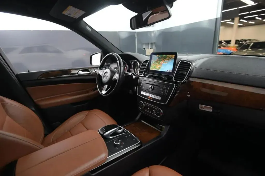 Mercedes-Benz GLE photo 47