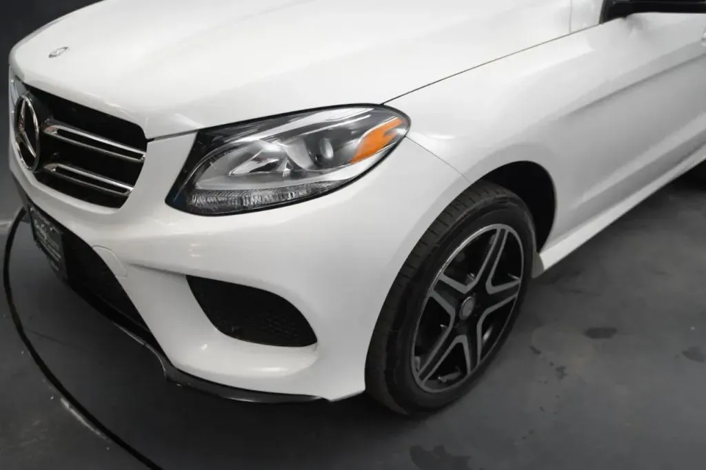 Mercedes-Benz GLE photo 8