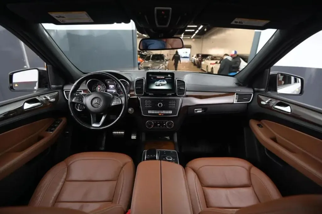 Mercedes-Benz GLE photo 19