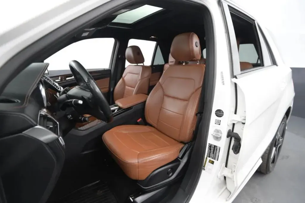 Mercedes-Benz GLE photo 39