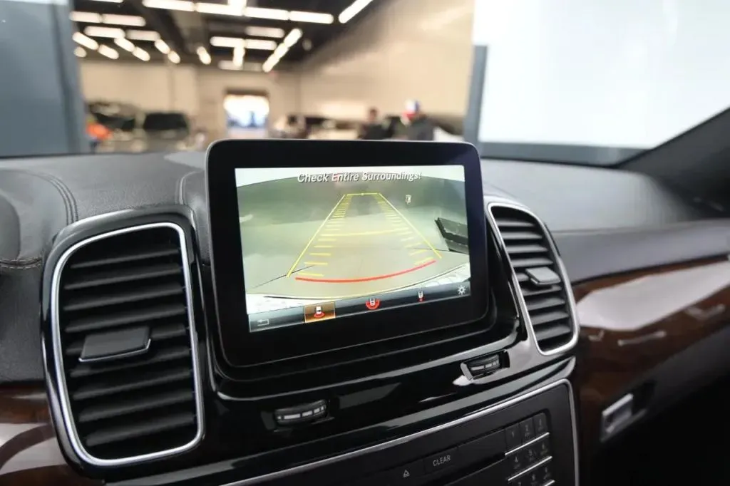 Mercedes-Benz GLE photo 31