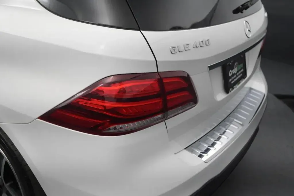 Mercedes-Benz GLE photo 14