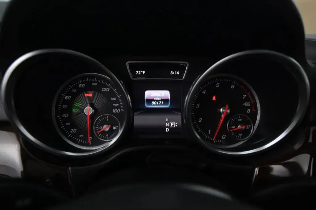 Mercedes-Benz GLE photo 29