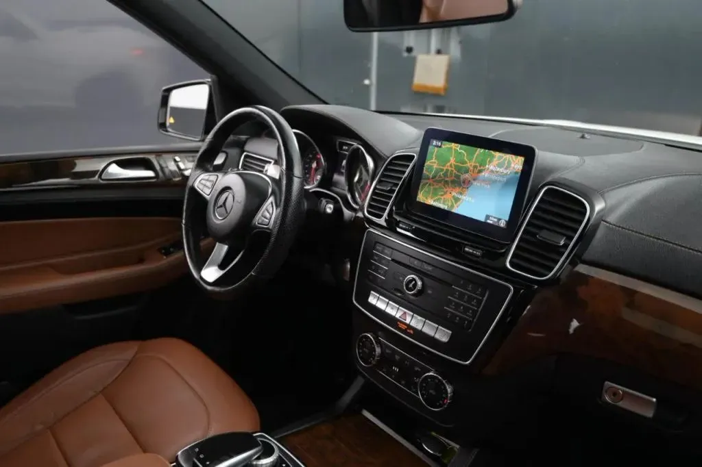 Mercedes-Benz GLE photo 48