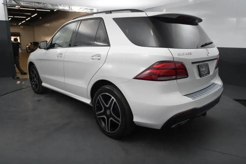 Mercedes-Benz GLE photo 2