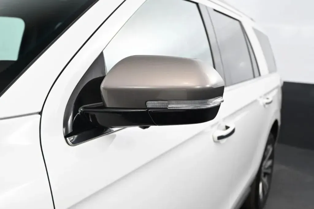 Ford Expedition photo 10