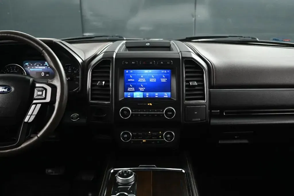 Ford Expedition photo 18