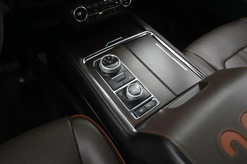 Ford Expedition photo 21