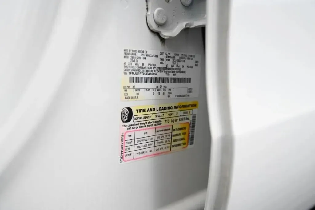 Ford Expedition photo 24