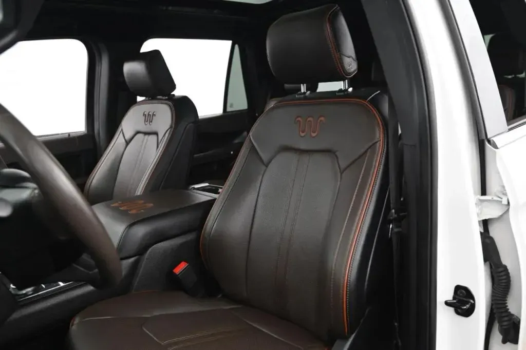 Ford Expedition photo 37