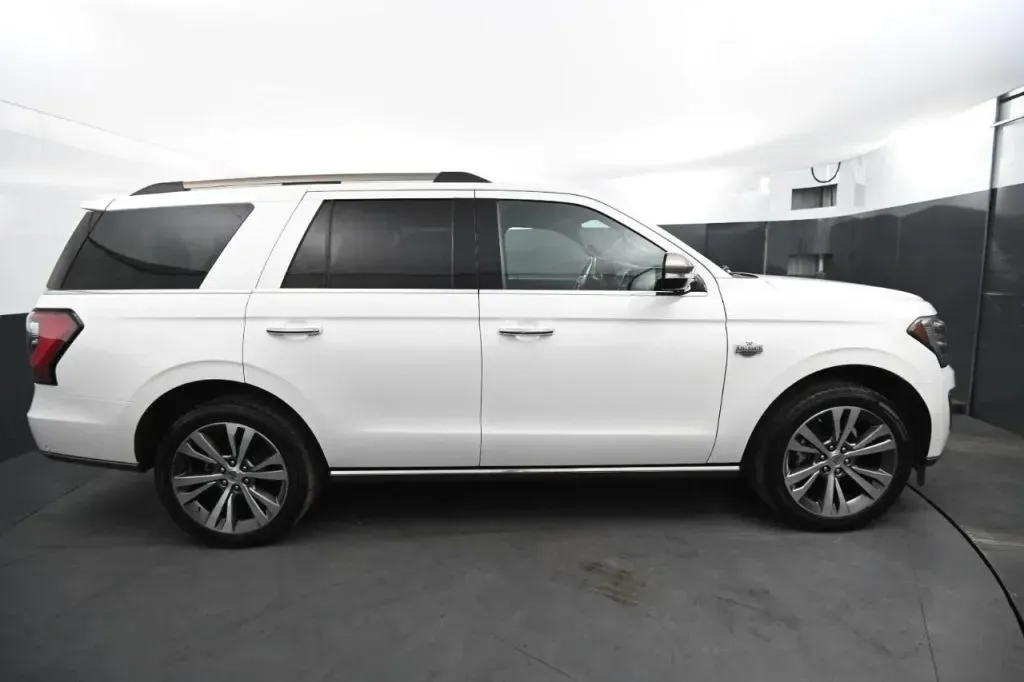 Ford Expedition photo 5