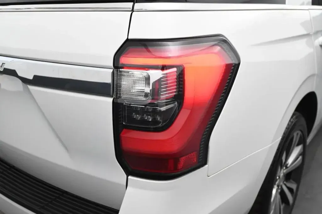 Ford Expedition photo 14