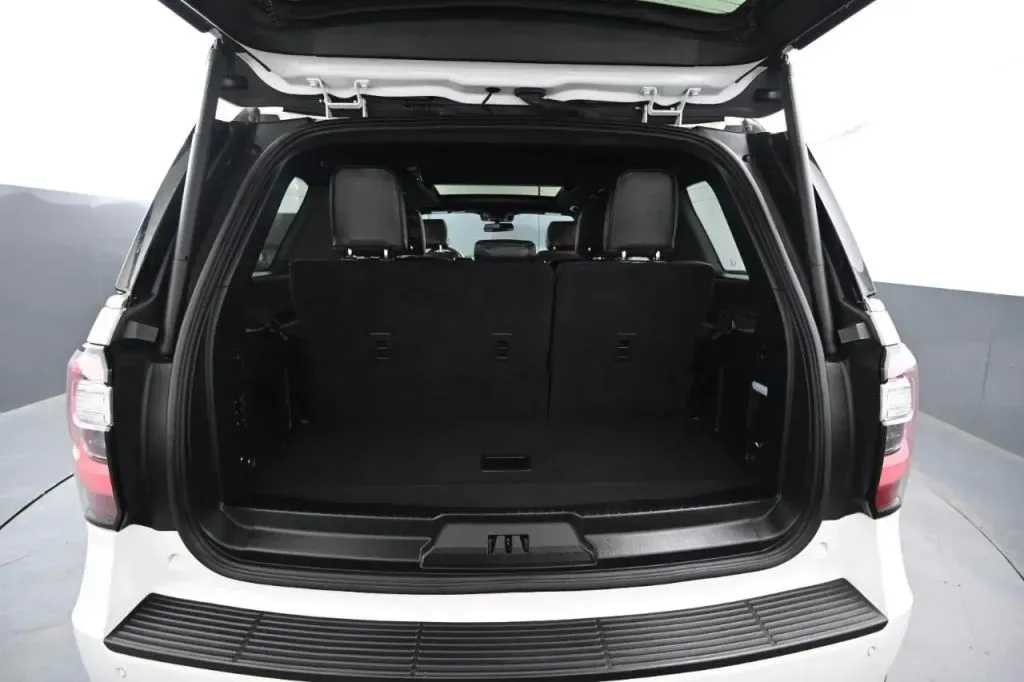 Ford Expedition photo 40