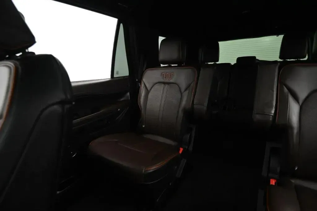 Ford Expedition photo 38