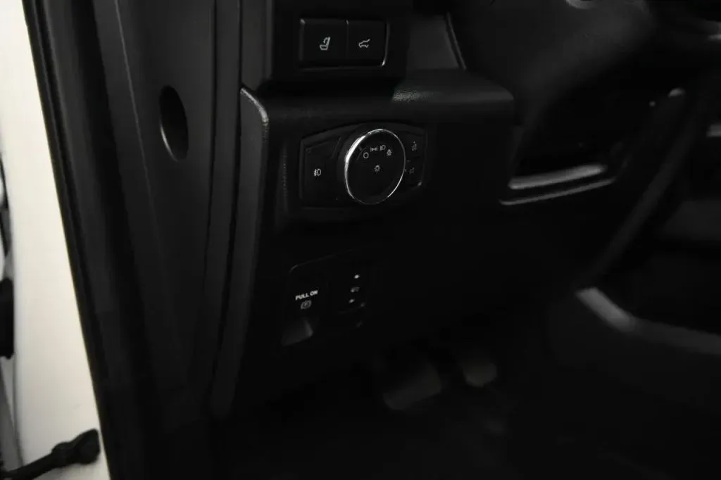 Ford Expedition photo 32