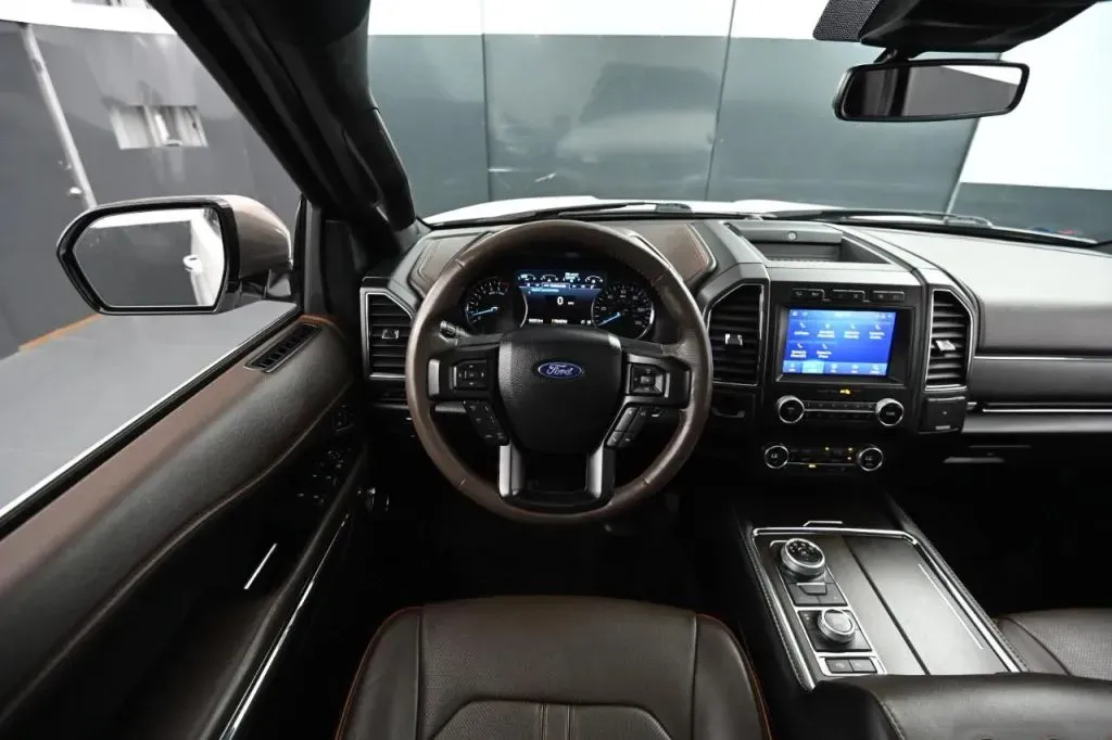 Ford Expedition photo 22