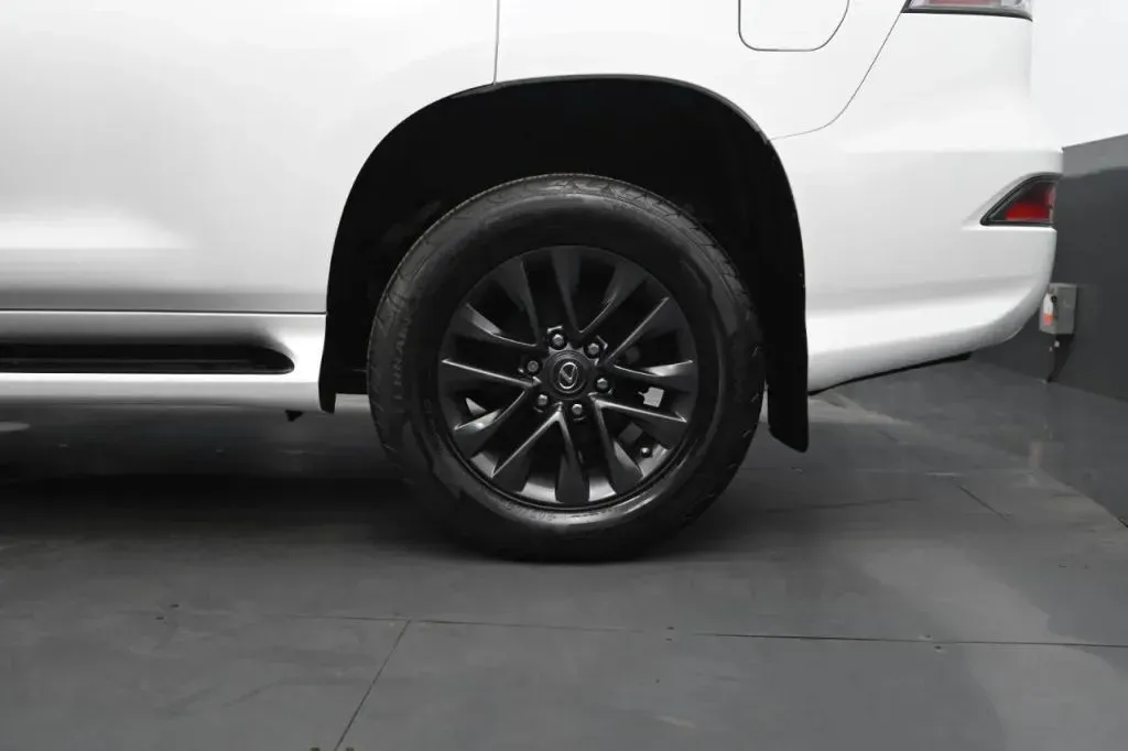 2021 Lexus GX Base - Photo 13
