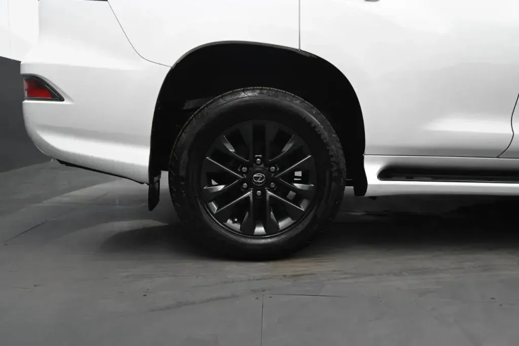 2021 Lexus GX Base - Photo 16