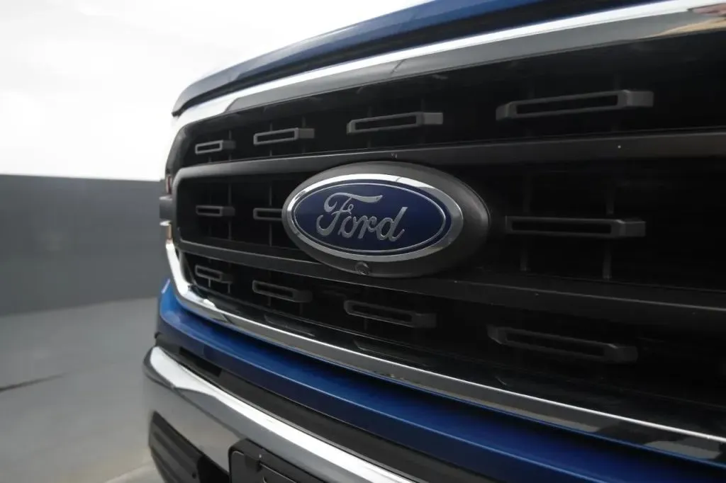 Ford F-150 photo 9