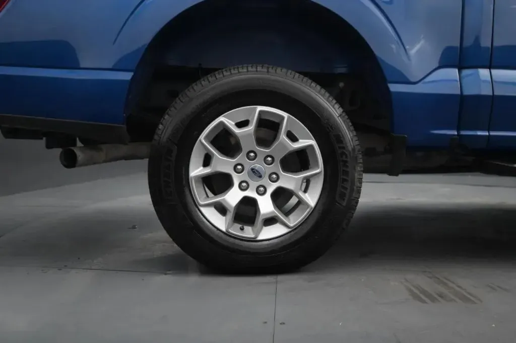 Ford F-150 photo 17