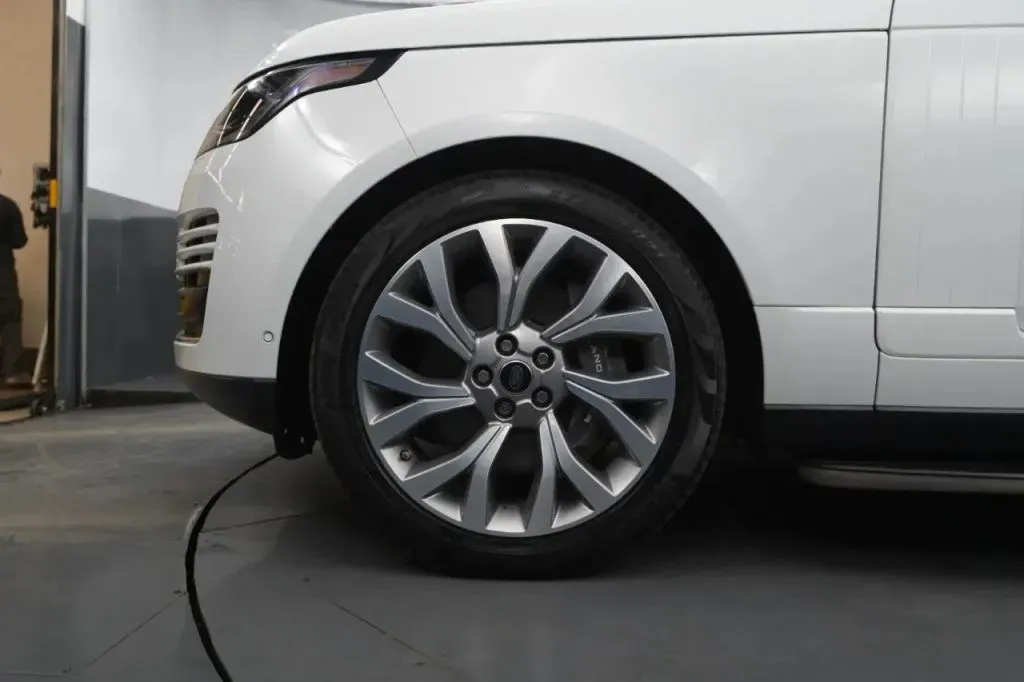 Land Rover Range Rover photo 11