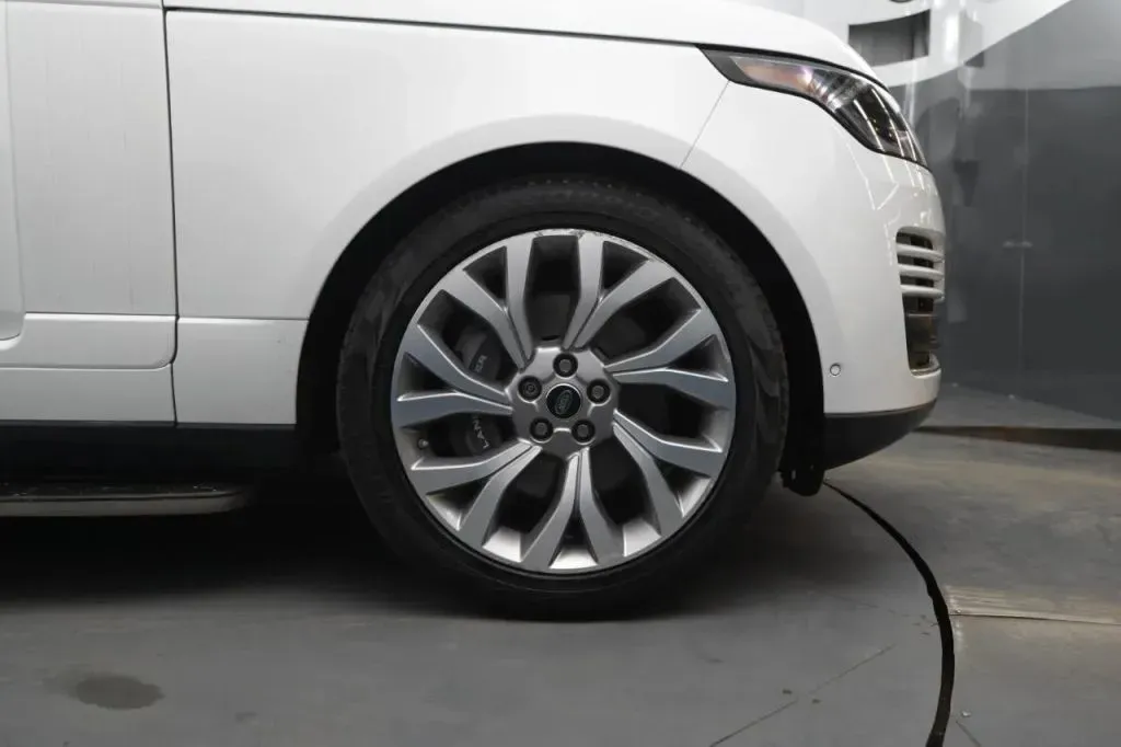 Land Rover Range Rover photo 22