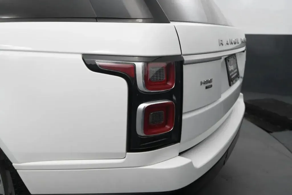 Land Rover Range Rover photo 18