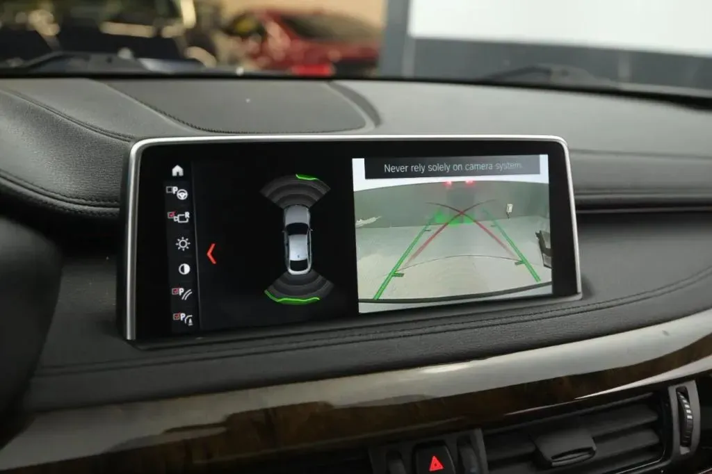 BMW X6 photo 35