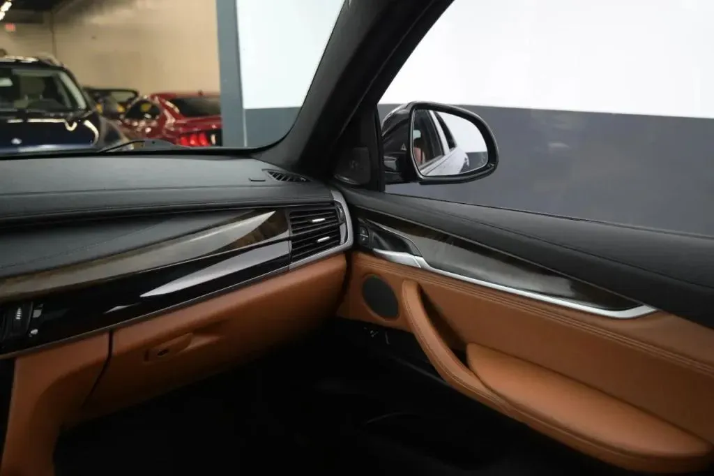 BMW X6 photo 25