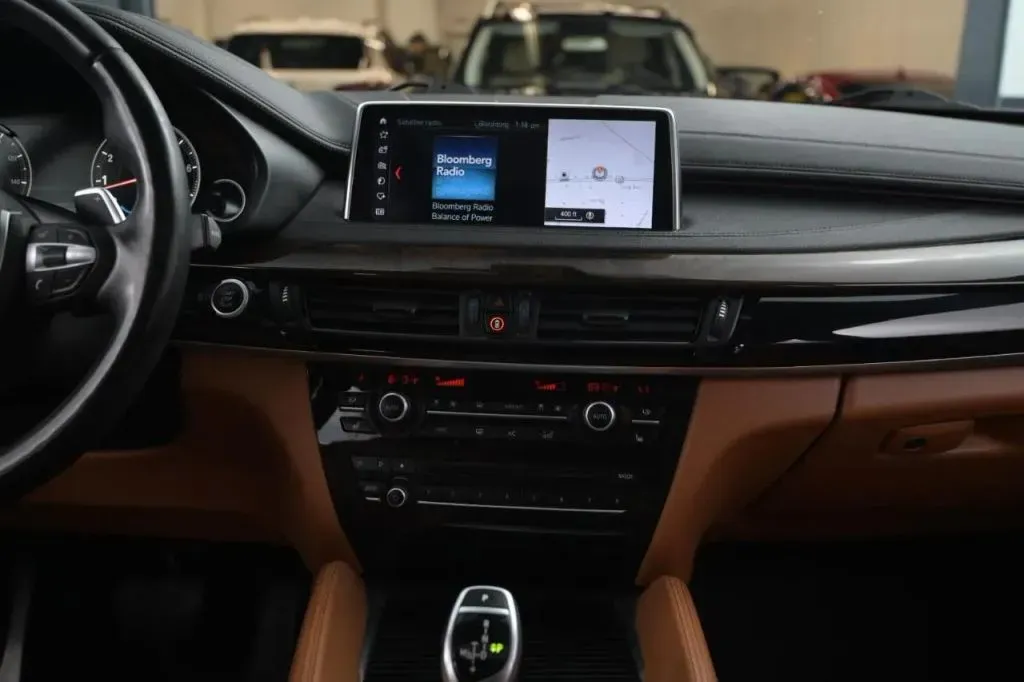 BMW X6 photo 24