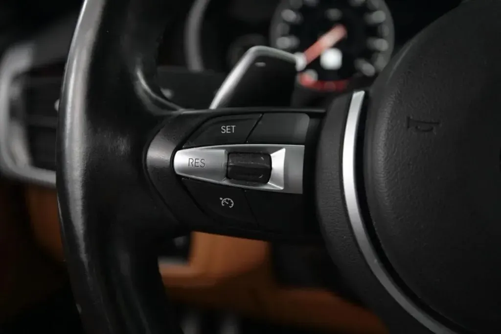 BMW X6 photo 38