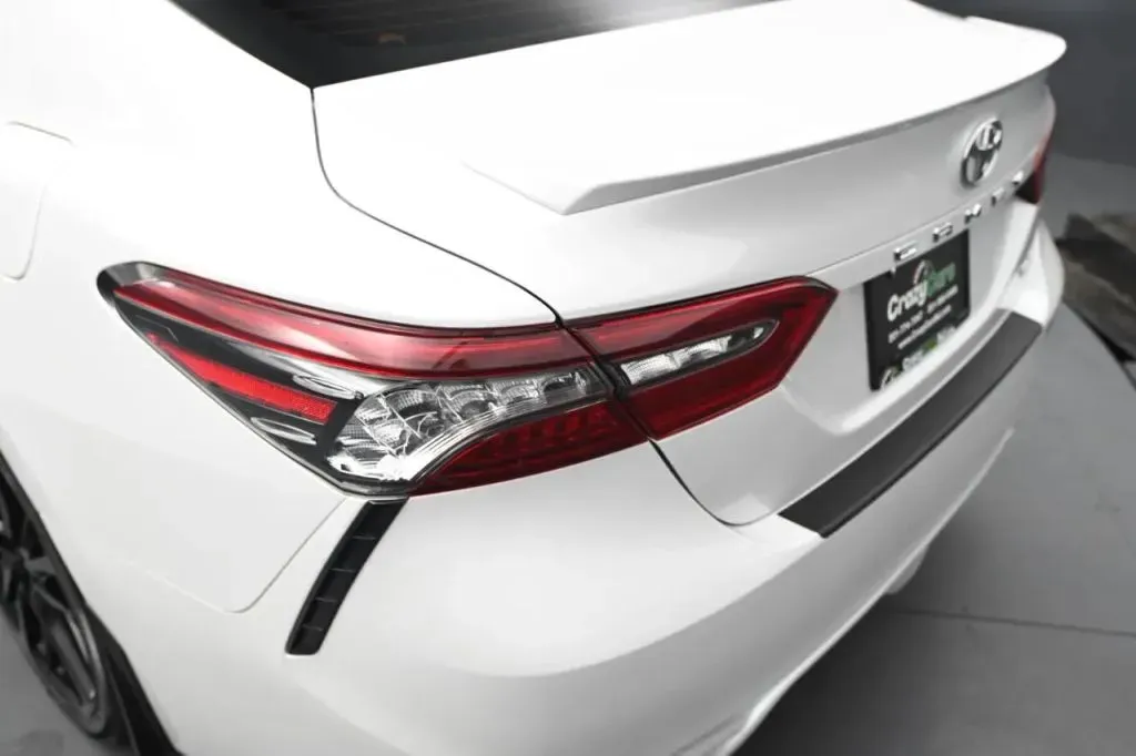 Toyota Camry photo 13